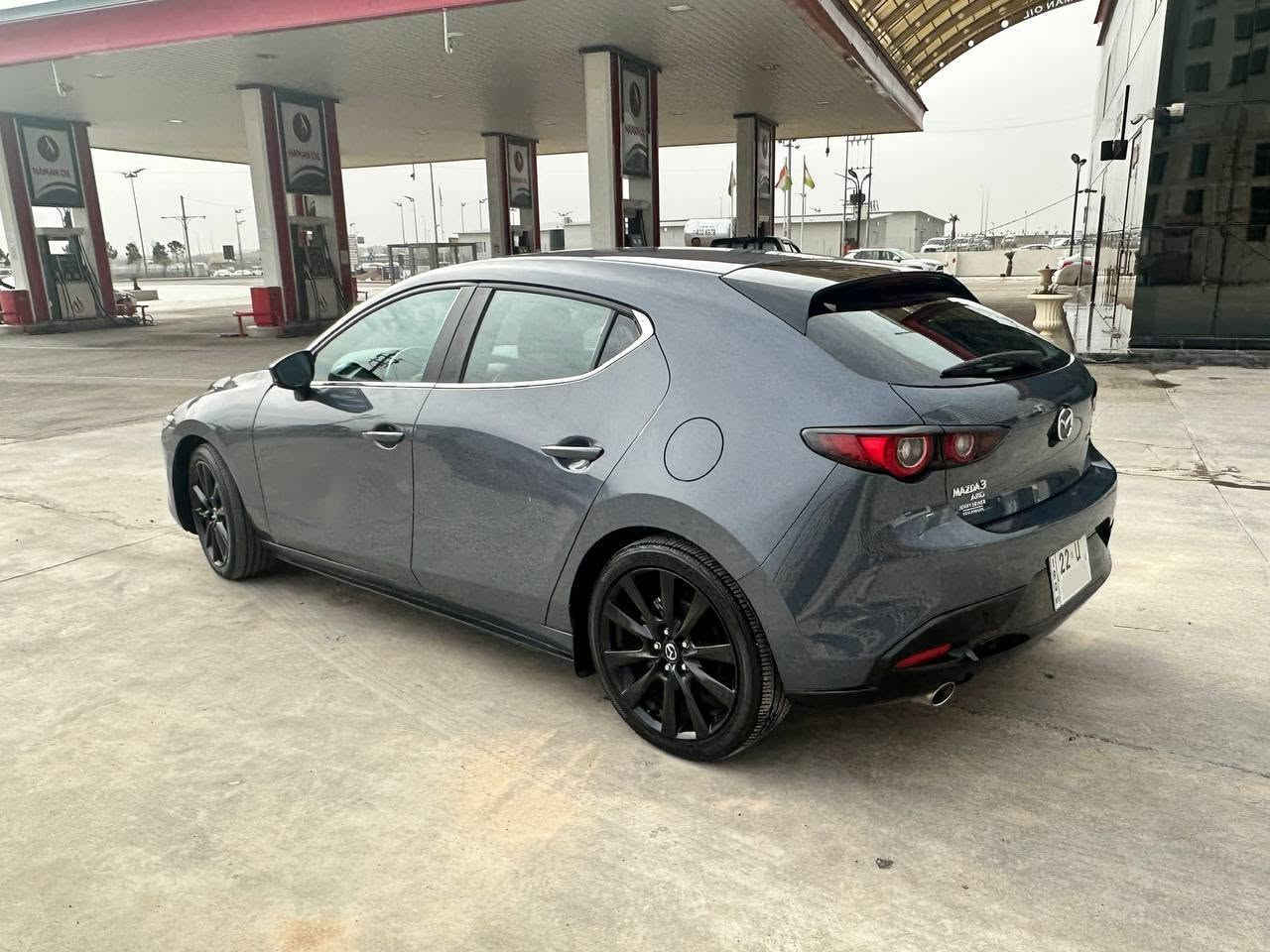 2023 Mazda 3 Preferred 
محرك 2.5 بدون توربو
ماشي 29 الف 
بیها قطعتین صبغ , بجم خلف کبس  
کیر محرك ب شرط
مواصفات بصمه
كشنات جلد و هيتر و خزن
سلايد
كيج الكتروني
سبيكر BOSE
كاميرا خلفي و رادار 360
سیارة رقم اربیل جاهز 
سعر 134 ورقە و بی مجال 
مکان السیارة اربیل
رقم واتساب *********** أربيل, العراق
