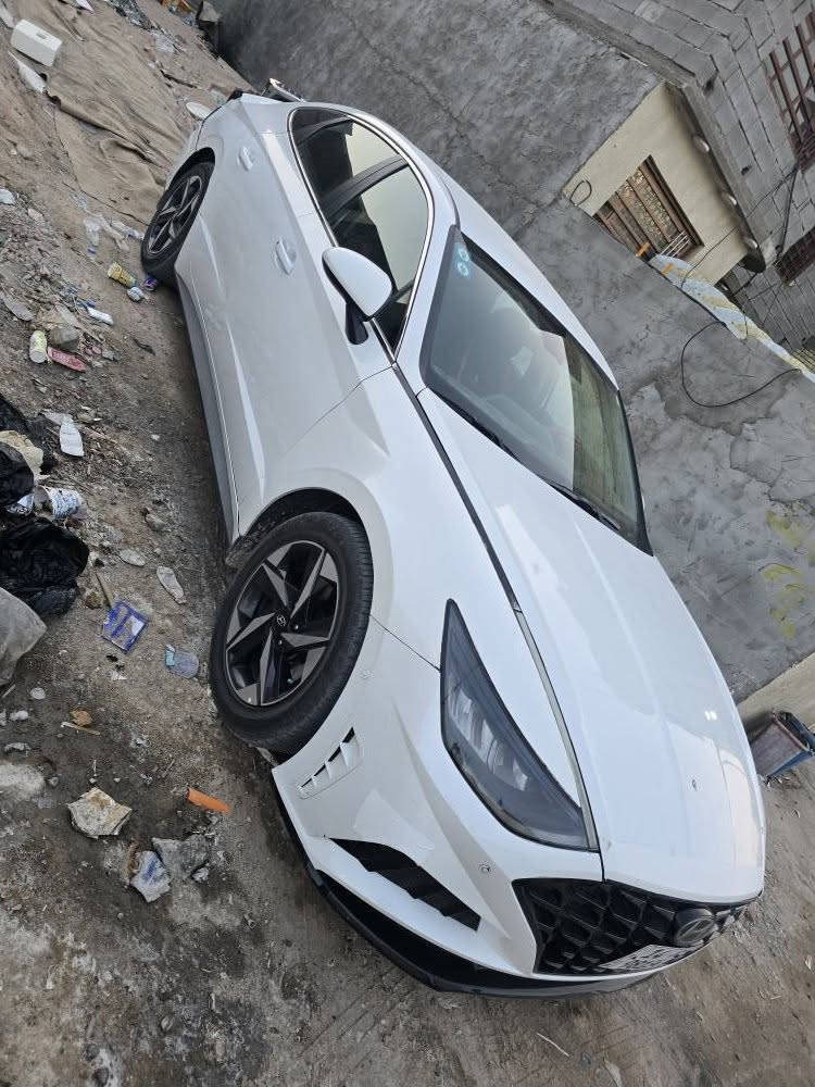 السلام عليكم من رخصه الاخوه الادمنه المحترمون
البيع سوناتا امريكي محرك 2500 رقم بصره نكليزي شرط التحويل ///// السياره تعرضت الى ضربه بلجنطه وباقيه ماصلحتها ناشر صور الضربه //// مراوس بسوناتا كوري موديل 2020 بانزين واليسى غاز //// اوبيع بسعر 145 العنوان البصره حداده محرك كير تبريد جاهزه السياره نص فول سويج رادارات تحديد مسار نقطه عمياء الد امامي ثلجي بلاد مع الد خلفي الون ابيض صدفي *********** بس الشراي يتصل شاشه كبيره وكامره دواره البصرة, العراق

نص مكتوب في الصور:
- السوق المفتوح OpenSooq