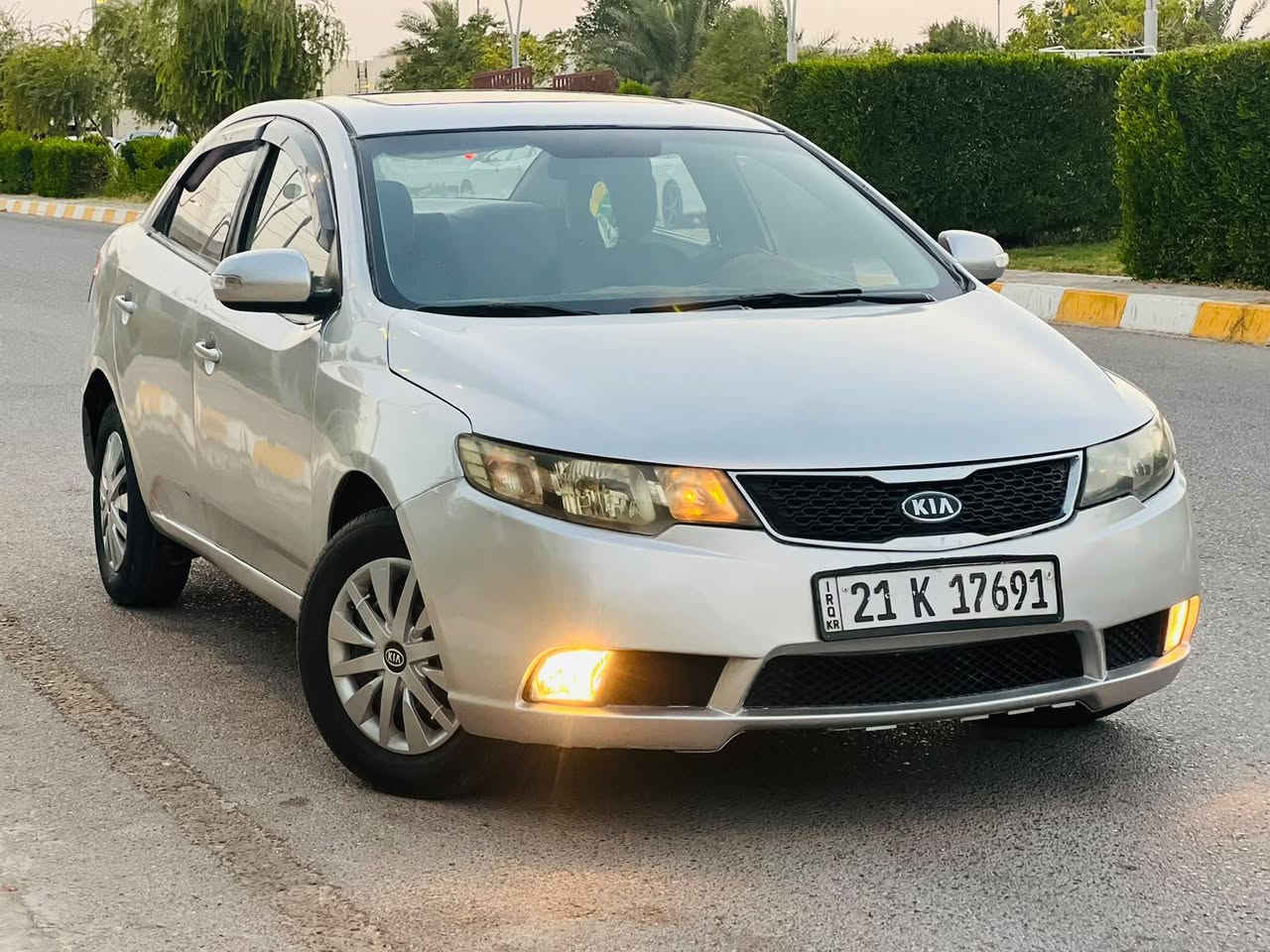 السلام عليكم...اعتذر عن الاقساط والوعدة..
للبيع بسعر مناسب جداً 67..
كيا سيراتو 2009 خليجي رقم سليمانية دولي سنوية وهزة جديدة...
فول مواصفات 1/1معروفة مواصفاتها مايحتاج اذكرها
سيارة بيها مكانات صبغ ابيع صبغ عام اثر جراد شرط الفحص تكم وقمارة بدون معجون بدون قطرة دواخل..
سيارة كير ومحرك وصدر وتبريد وتدفئة كلة شرط..
محرك 16 شرط...كير اوتوماتيك
العنوان صلاح الدين تكريت للاستفسار ***********
