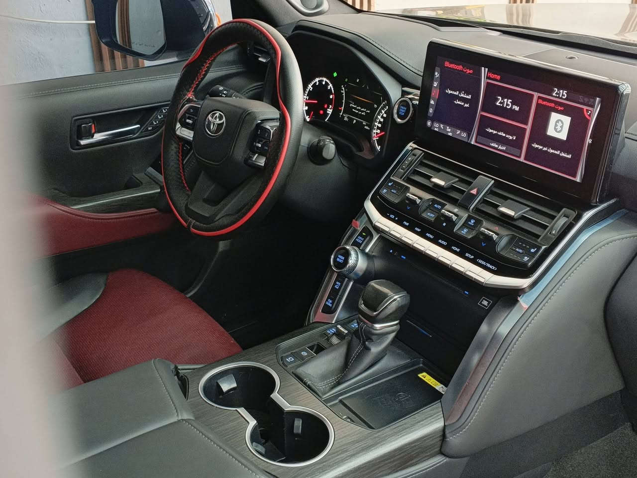 لاندكروز VXR • موديل ٢٠٢٤ • ماشي ٢٦ الف