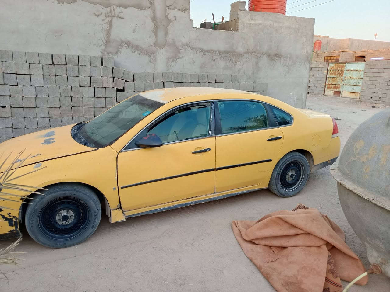 السلام عليكم امبالا موديل 2011 رقم ديالى نكليزي بأسمي  سنوية لغاية 2031 مكينة كير بوليسي خير من الله شغل وطلع تخم تاير جاهزة 
التبريد نقص غاز السيارة متجية ومعمره السعر 40 ورقة مكاني البصرة رقم الهاتف ***********
