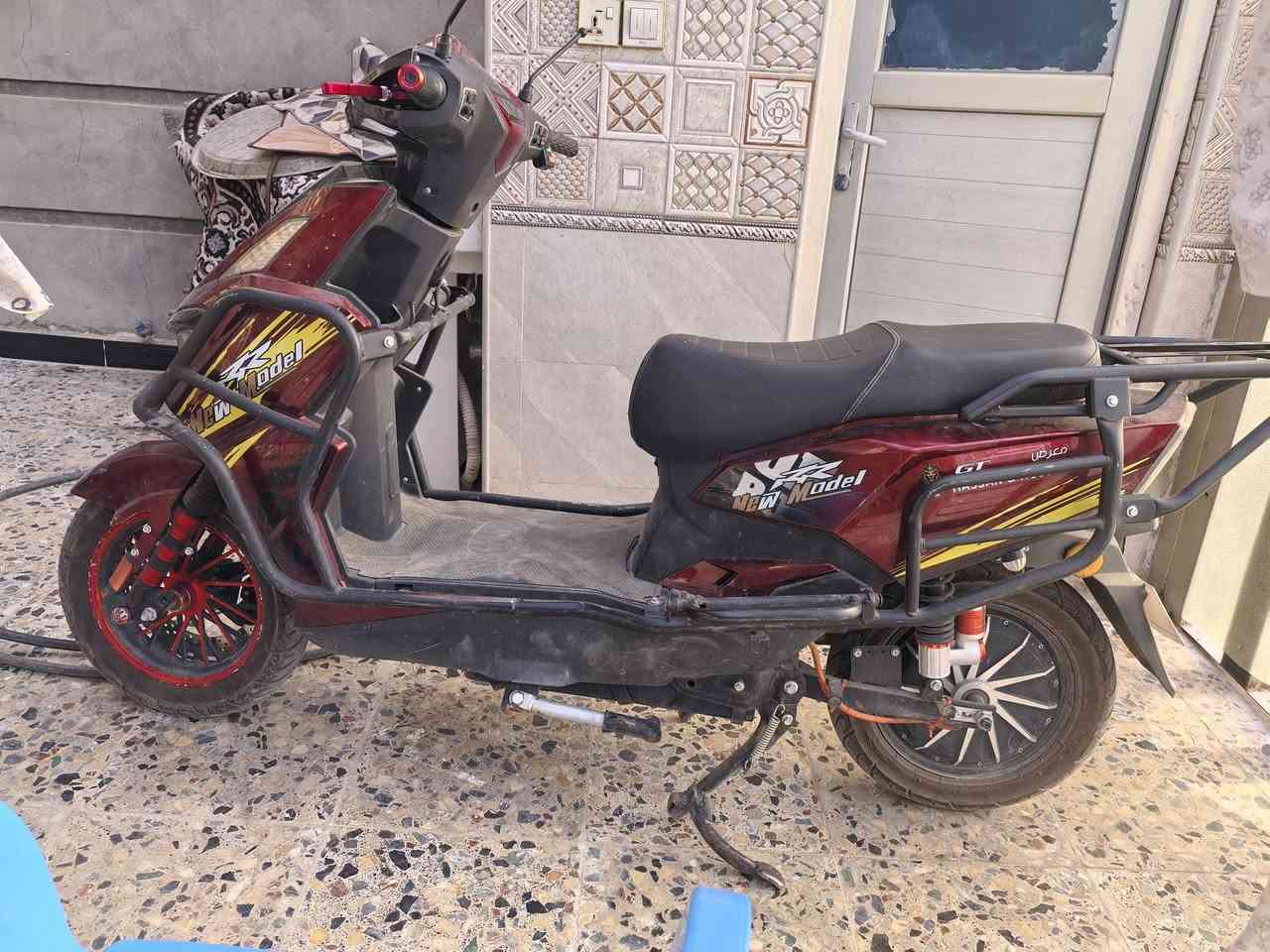 سلام وعليكم درجه للبيع سكنس شحن ماشيه 72كيلو متر السعر على الواتساب ***********
