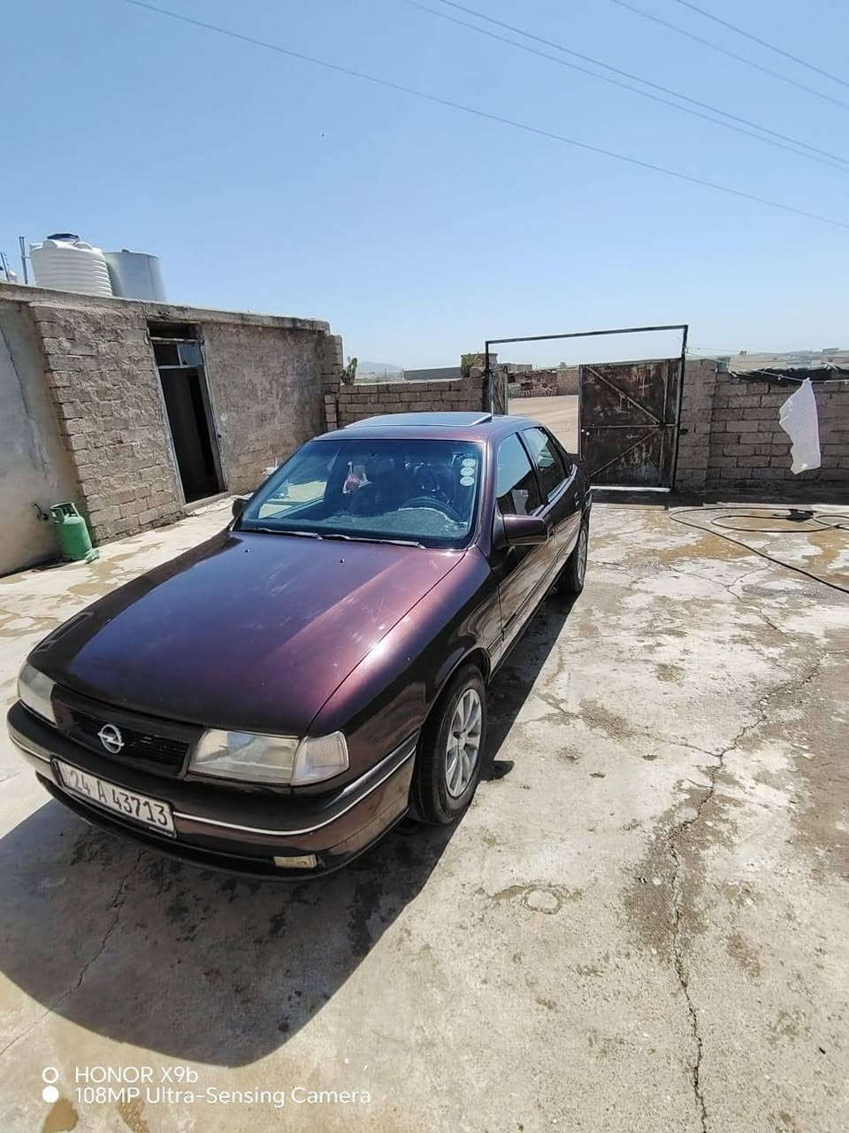 بسم الله ابل فكتره موديل 93  حجم 18 سياره جاهزه وسنويه جديده الى 31 بسمي بخ جماليه فقد الي يحب يتواصل ع هاذه رقم ***********

نص مكتوب في الصور:
- HONOR X9b
- 108MP Ultra-Sensing Camera
- HONOR X9b 108MP Ultra-Sensing Camera
- O HONOR X9b 108MP Ultra-Sensing Camera