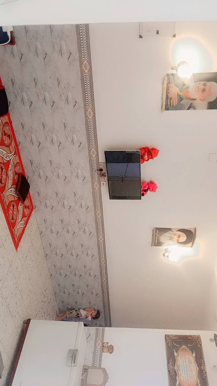 دار للبيع مساحه 100 نزال 20 واجهه 5 طابق ونص لموقع الكماليه لمعوقين قرب لمدارس خدمات كامله كهرباء مي مجاري رصيف شهر ويتبلط ***********
