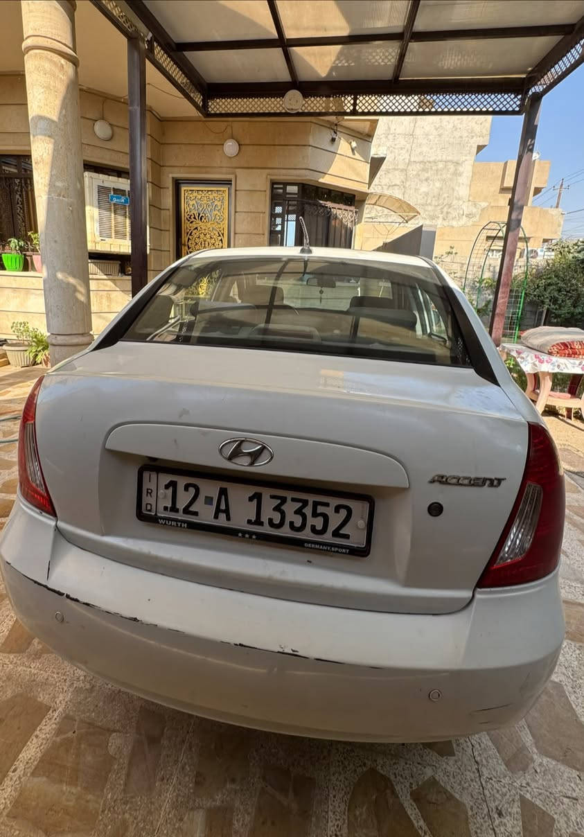 🚗 للبيع هيونداي أكسنت

🔹 اللون: أبيض
🔹 المحرك: DOHC 16V
🔹 السيارة وارد امريكي 
🔹 الموديل: 2010
🔹 الممشى: 76 ألف ميل
🔹 القير: أوتوماتيك
🔹 السيارة موجودة وجاهزة للفحص والمعاينة
🔹 الملاحظات ضررها بوند وجاملغ خلفي فقط بدون دواخل ولا شواصي شرط 
رقم نينوى مسطره سنويه وهزه جديده 
شرط التحويل
📍 الموقع: موصل حي الميثاق 
💰 السعر: 103 وبي مجال 
📞 للتواصل: ‭***********‬
