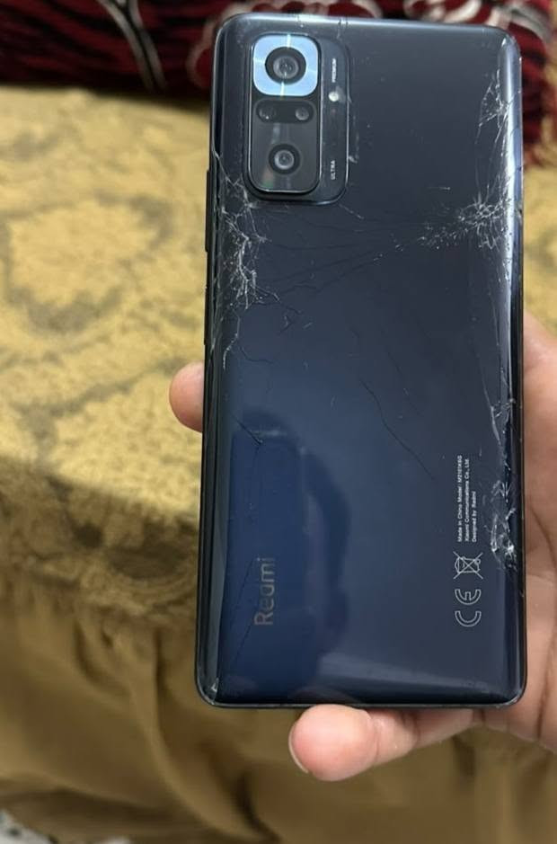 ريدمي نوت 10 برو 
ذاكره 256 
جهاز مابيه غير بس الضهر مكسور 
وكلش خوش جهاز ومعالجه قوي 
رايده ب100 الف وبيه مجال 
واتساب ***********

نص مكتوب في الصور:
- 7:10 م
- حول الهاتف
- اسم الجهاز
- Redmi Note 10 Pro
- التخزين
- 117.5 ج.ب/256 ج.ب
- مستخدم
- 14
- إصدار MIUI
- MIUI Global
- 14.0.8
- MIUI Global 14.0.8
- 14.0.8.0(TKFMIXM)
- 13 TKQ1.221013.002
- 2023-10-01
- إصدار Android
- تحديث أمان نظام Android
- المواصفات والمعلومات التفصيلية
- النسخ الاحتياطي والاستعادة
- إعادة ضبط إعدادات المصنع