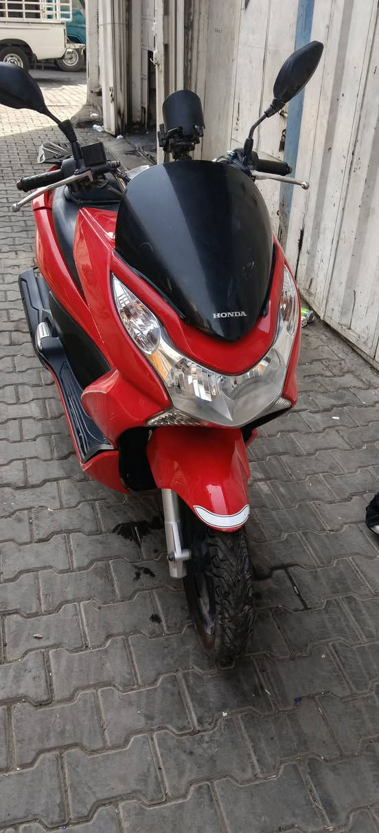 السلام عليكم جيل اولpcxللبيع مرقم بغداد باسمي تحويل ثاني يوم 
حساس ازدحام كهربائيات كلها شغاله استاند حساس
دراجه حلوه سعر 23وبيها مجال حك الجيه ***********
