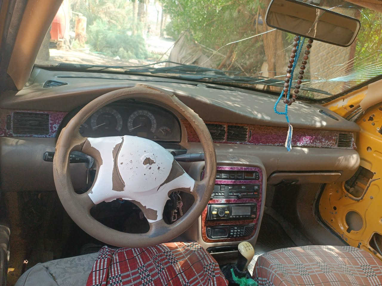 السلام عليكم سياره للبيع التفاصيل السياره خابر ونطيك الكل ***********
