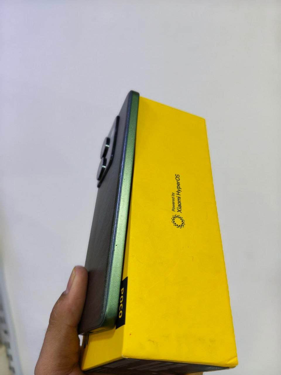 السلام عليكم للبيع POCO M7pro 5G جهاز نضيف كامل ملحقاته الاصليه مكفول ولك ضمان فحص بالجهاز ذاكره 256 عشوائية 24 جهاز قوي بالمواصفات السعر 280 ألف مكاني البصرة *********** البصرة, العراق
