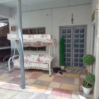 بيت قرب كراده داخل للبيع يعتبر قطعه ارض سند مستقل  07733677612