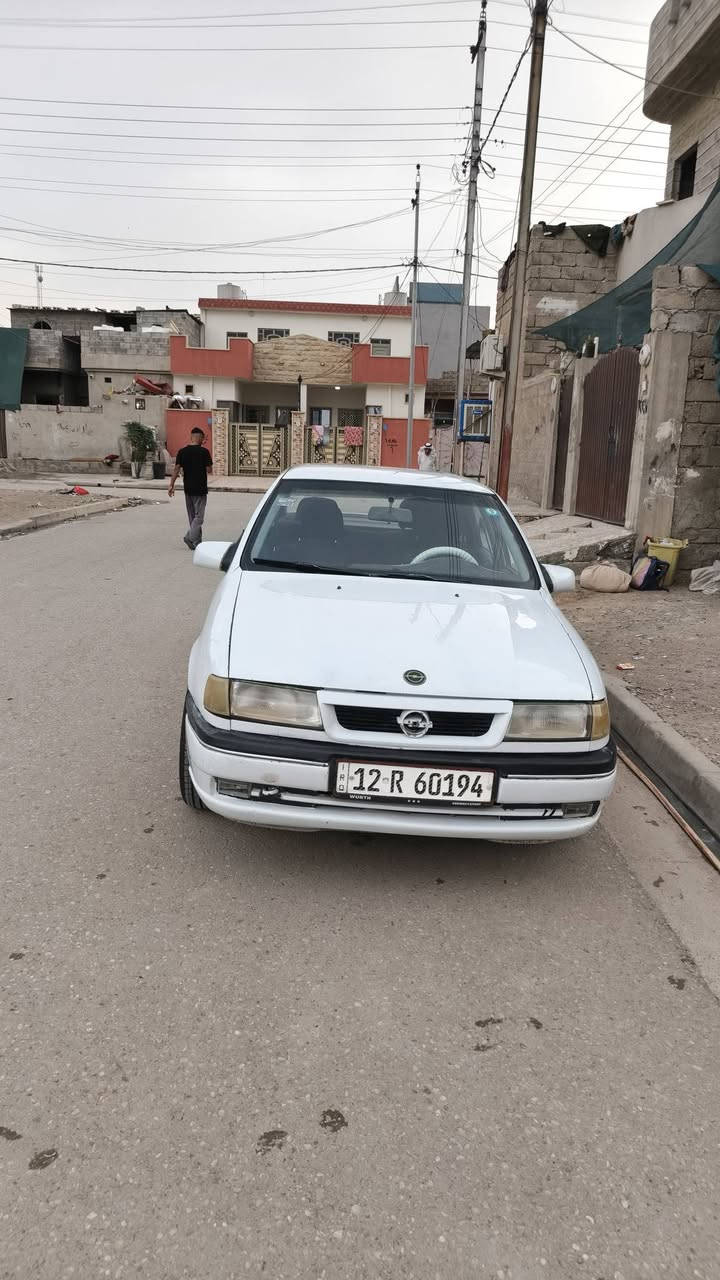 فيكترا • ١٩٩١ • حجم ١٦٠٠