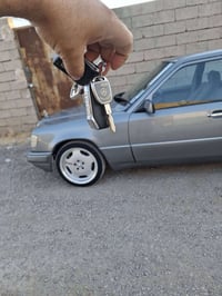 مارسدس دب موديل 89 سياره بدون قطره جاكوج  صبغ جماليه فقط سياره جاهزه م...
