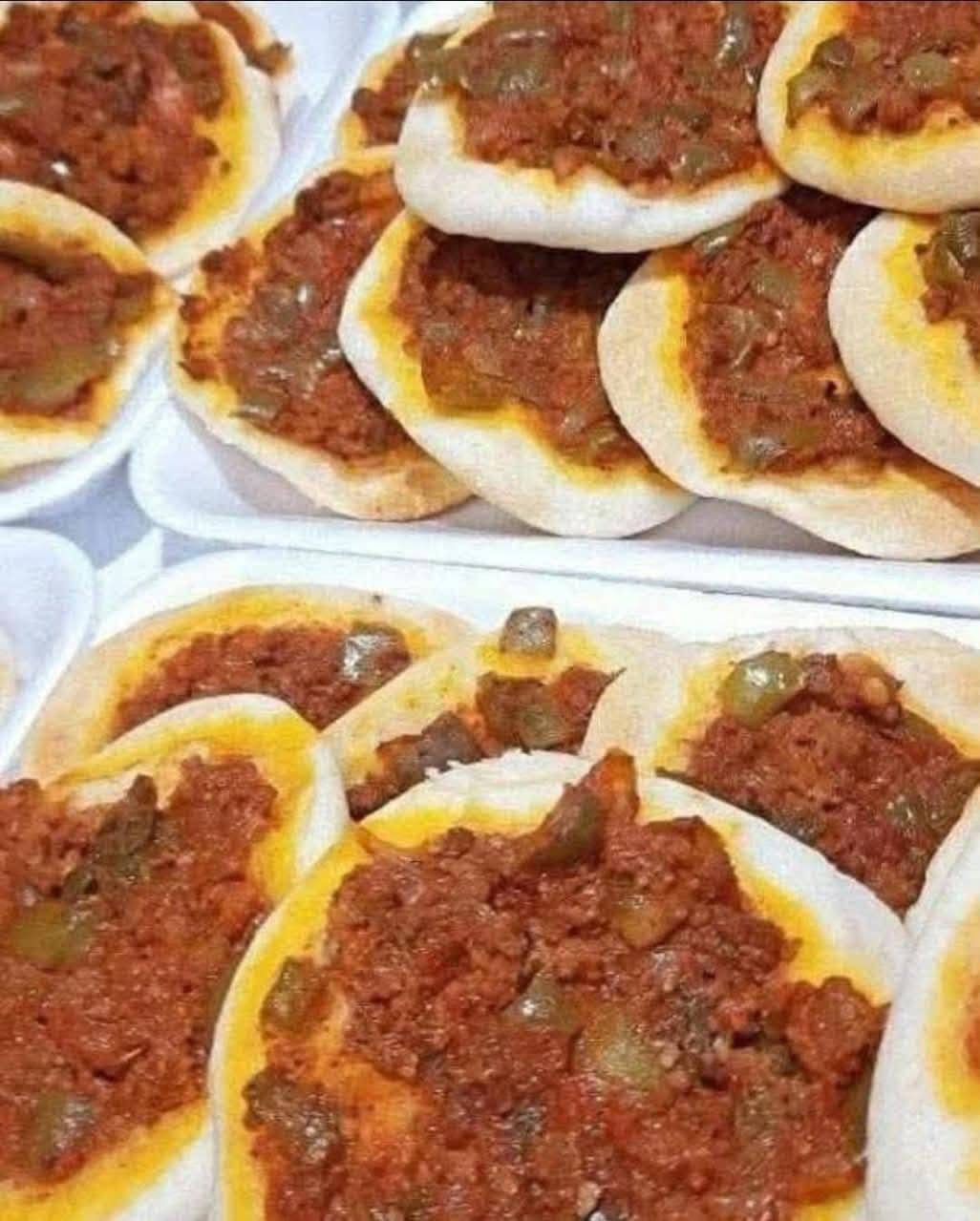 متوفر حسب الطلب الحجر مفتوح
(واللحم ذبح من علي صبح) عندي خدمه توصيل

كبه برغل قلي ٣٠ قطلعه ١٢
كبه برغل سلق ٢٥ قطع ١٢
كبه تمن 80 قطع ١٥
بوارك ٢٥ قطعه ٦
جدر دوالمه ١٠
لكيجه الكيلو ٦
اللحم بعجين ٢٥ قطع ١٥
