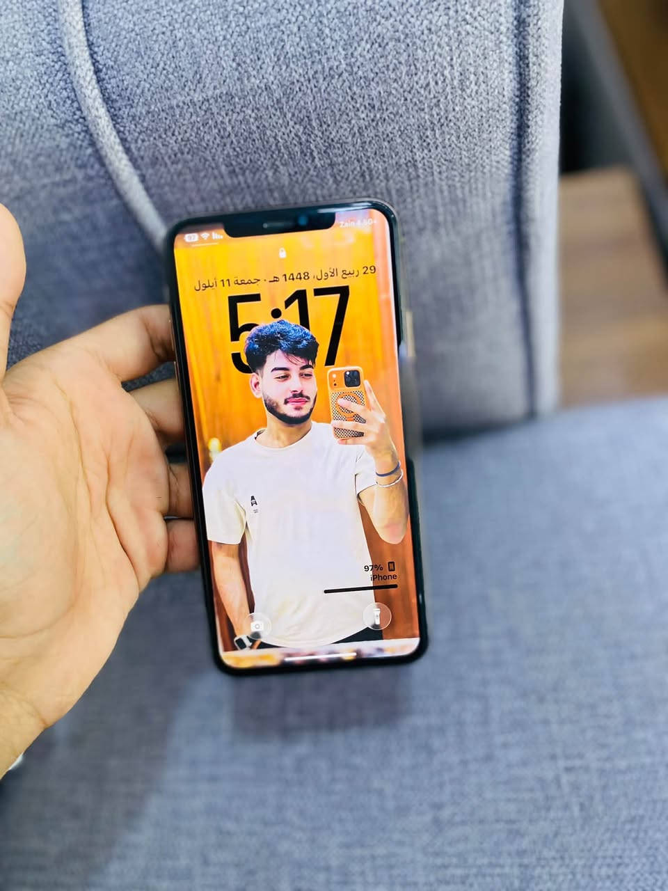 سلام عليكم ايفون11برو ماكس جهاز نضافه100/100 صوت تصال نترنيت فولل مبدل فقط شاشه اصليه شرط ذاكره256 بطاريه74فيس ايدي وكف سعره350وبيه مجال الطيبين مكان  رمادي سجاريه متواجد خاص او بل رقم ***********
