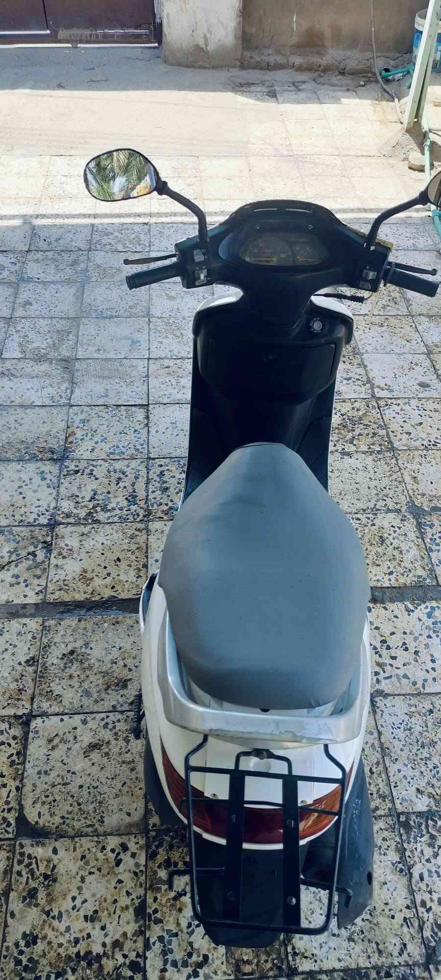 للبيع
دراجه فراشه حاويه
مكفوله من الفتح المحرك
كفر تجاري
كهربائيات كلها شغاله نكره سلف
سعر 750
مكان القرنه
***********
