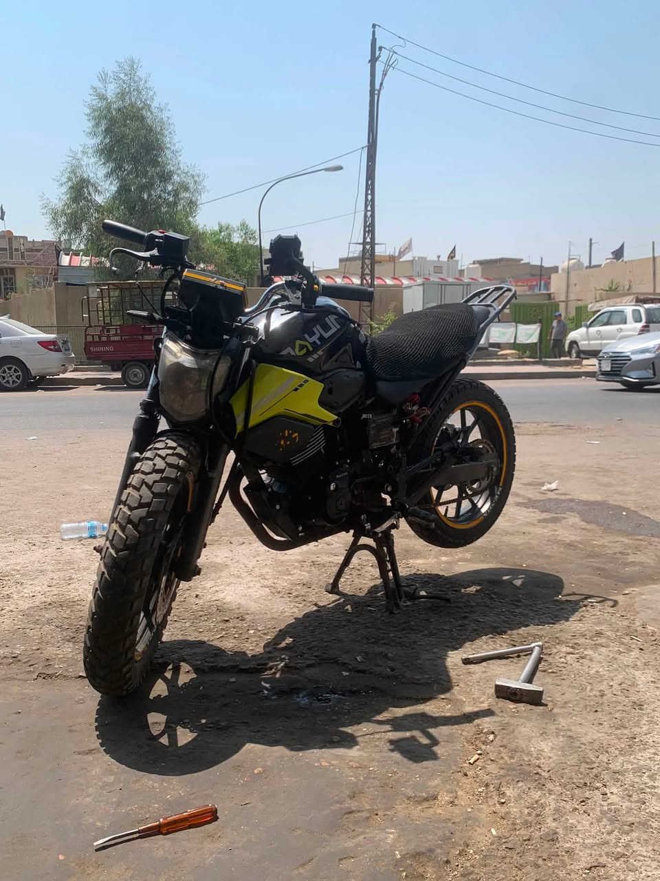 سلام عليكم دراجه للبيع نوع دايوان ميكه مكينه ٢٠٠ نضيفه مكفوله من السرقه بيه نقوصات بسيطه العنوان بغداد الشعله الرقم *********** او *********** الثير فقط واتساب
