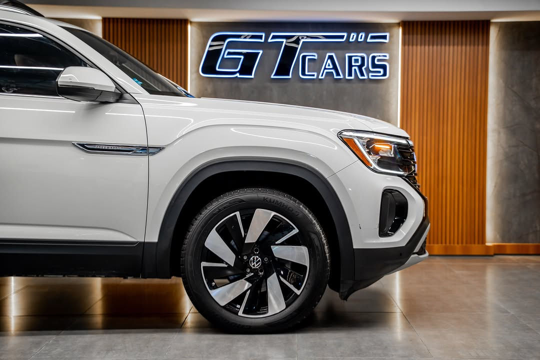 عربي / كوردى

Volkswagen
موديل: Atlas Cross Se 4motion
سنة الصنع: 2024
المسافة المقطوعة: 59,000 ميل
السعر: 26,500$

Volkswagen
مۆدێل: Atlas Cross Se 4motion
مۆدێلی ساڵ: 2024
ماوەی ڕۆیشتن: 59,000 میل
نرخ: 26,500$ 🔥🚙

#gt_cars_duhok
