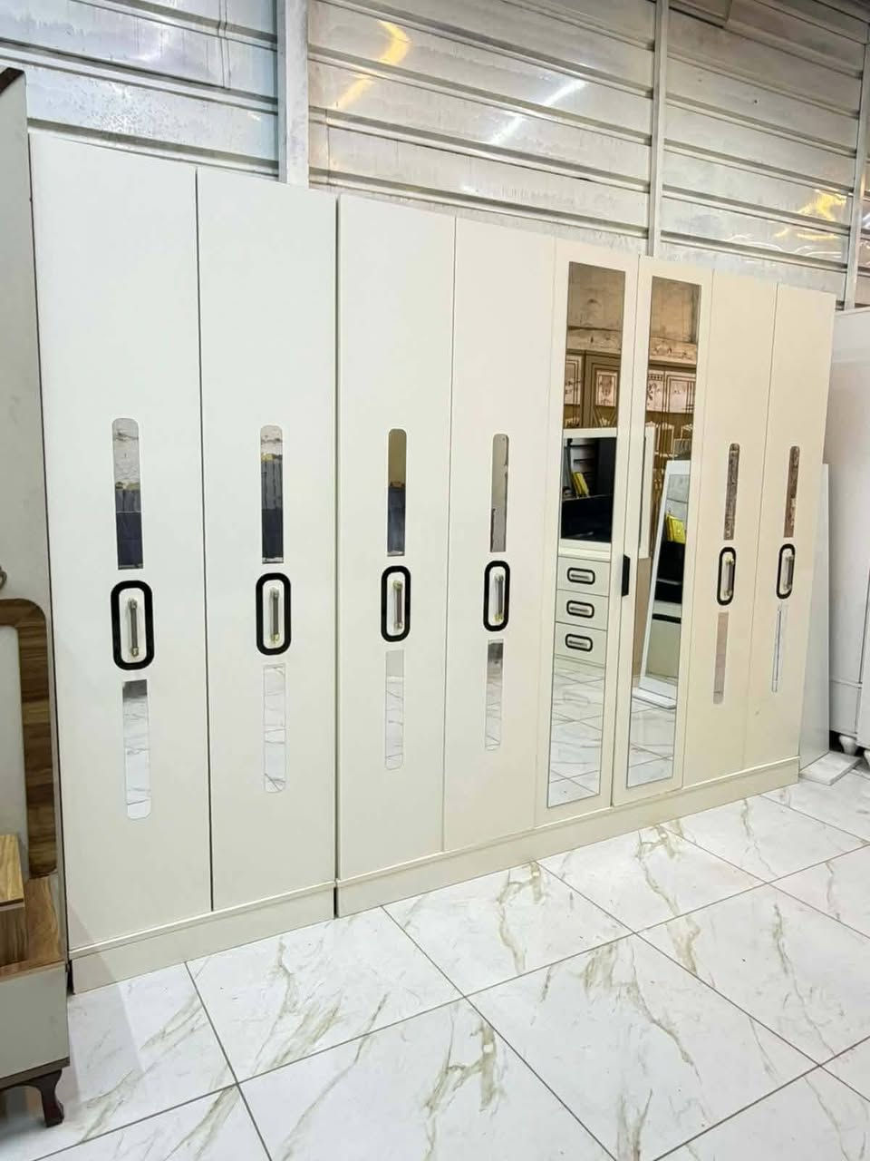 ✨  ✨للــتواصل علـى الـواتـســاب ☎️***********
🇹🇷 غرفة نوم تركية مستعملة 🇹🇷
🚪 نظام أبواب
✨ نظافة 90%
🪞 كنتور إضافي
📦 عدد القطع: 8 قطع
💰 السعر: 750/700
🚚 النقل والشد داخل بغداد مجانا
