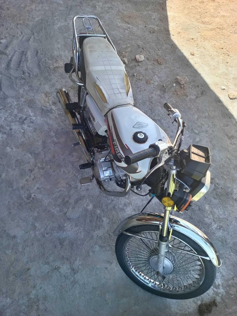 سلام عليكم دراجه تايكر البيع مديل 20 وراق صولي ما مفتوحه لسعر خاص🚳 ***********

