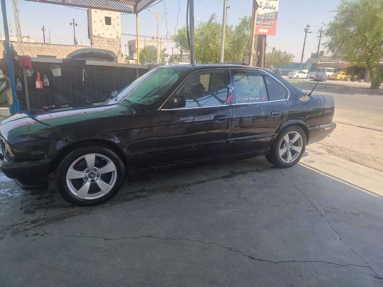 السلام عليكم.. BMW موديل 1991حجم 525 كير عادي تخم تاير جديد كهربائيات شغاله كلها محرك وكير وصدر بشرط مكان السياره كركوك تبريد شغال سنويه مشروع وطني لغاية 2030 شرط التحويل بطاقه بانزين موجوده بيها سياره مال بيت سعرها 33 ورقه يرهم مراوس حسب القناعه ***********
