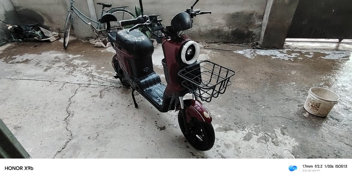 دراجه شحنR9  نضيفه معروفه من معرض  حسن وحسين  بدون بدون بطاريات للبيع السعر ١٧٥ الف مكان المحموديه الاستفسار ***********
