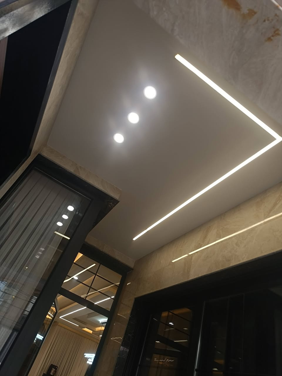 تشطيب • كهرباء • خبرة ١٩٩١