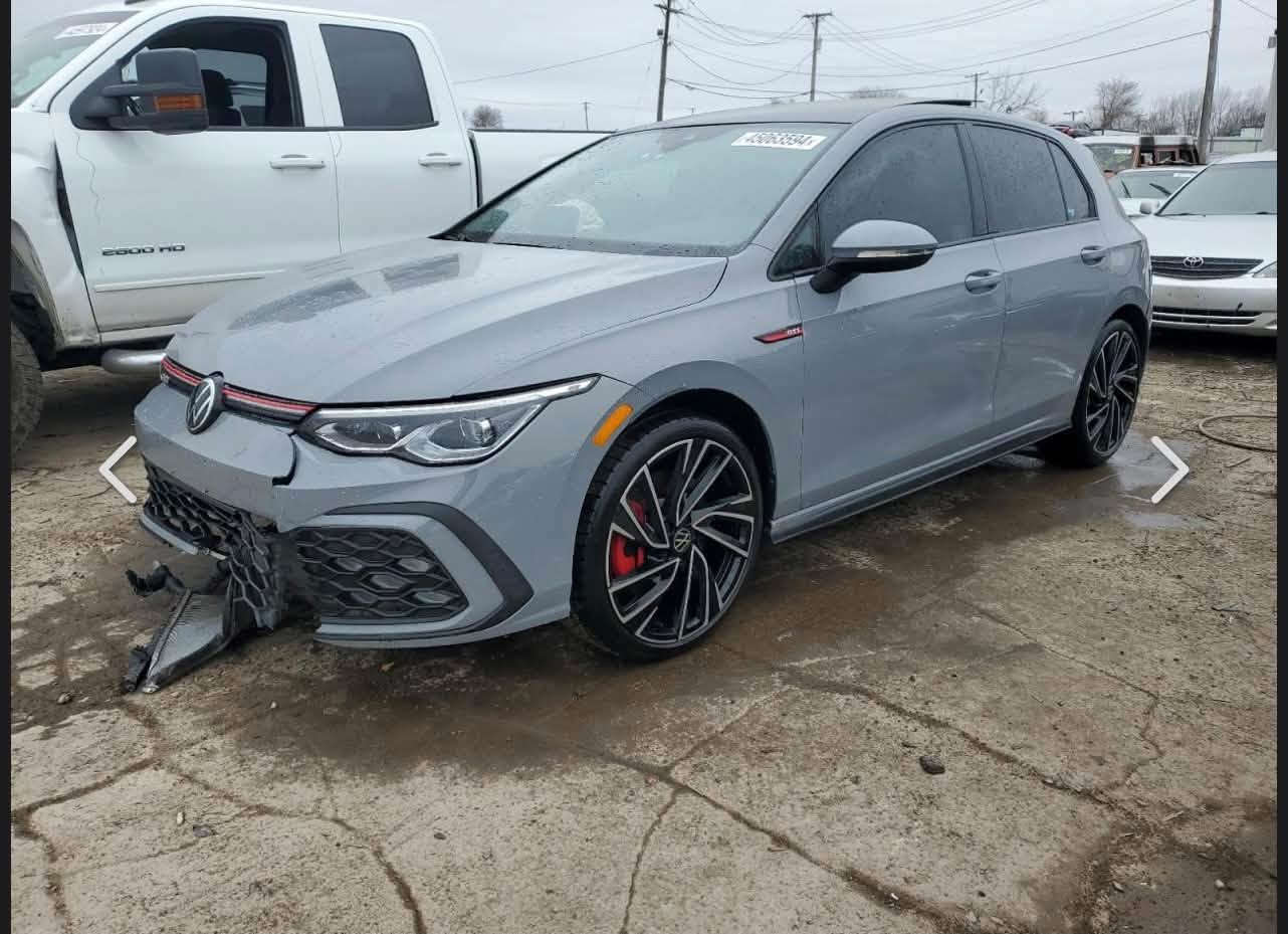 Golf gti 2022 mk8
گێڕ عادی
بێ بۆیاخ 
فوول مواسەفات پانۆڕاما ویل ١٩بیلاد
٢٥ هەزار مایل ڕۆشتووە
گێڕ و مەکینە بەشەرت نەکراوەتەوە
سەنەوی تا ٢٠٣١ تازەیە بەناوی خۆمە 
شوتە و داون پایپی مارکەی لەسەرە
***********
