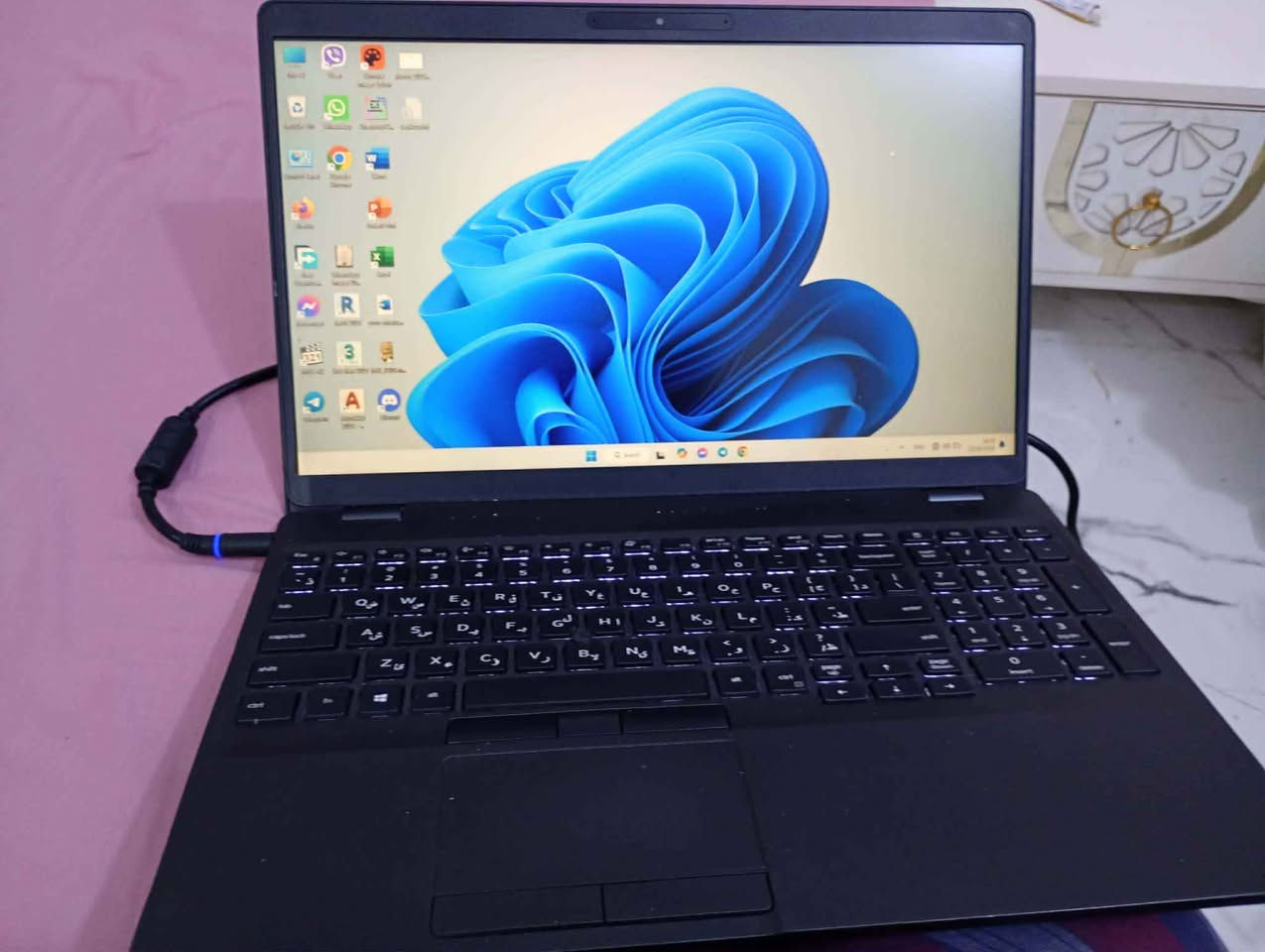 لابتوب deel Latitude 5501
مواصفات :
معالج: Intel(R) Core(TM)i7-9850H CPU@ 2.60GHz قابل للكسر
كرت شاشه: داخلي شير
رامات : 16 كيكا 
هارد التخزين: 512G ssd فائق السرعه
نضافه 95%
تشغل جميع برامج الهندسه 
سعر 475 الف مكاني نجف *********** النجف, العراق
