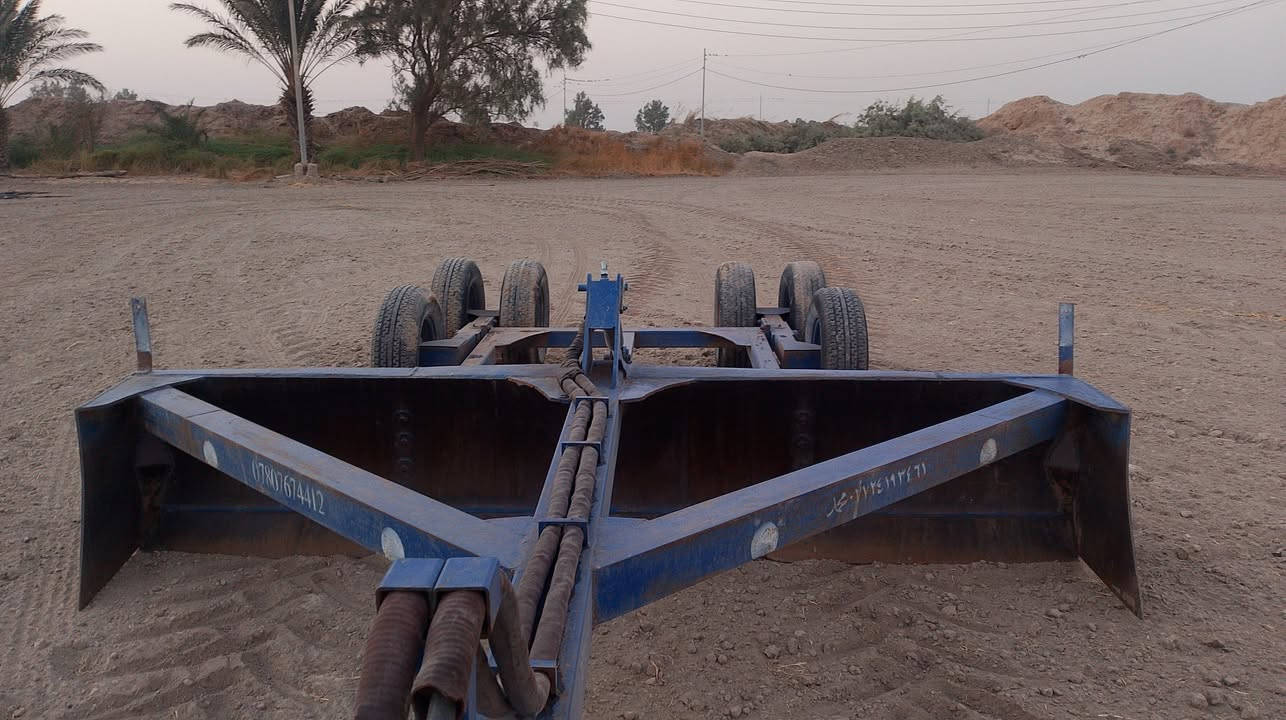معدلان للبيع ثلاثه متر ونص ***********
