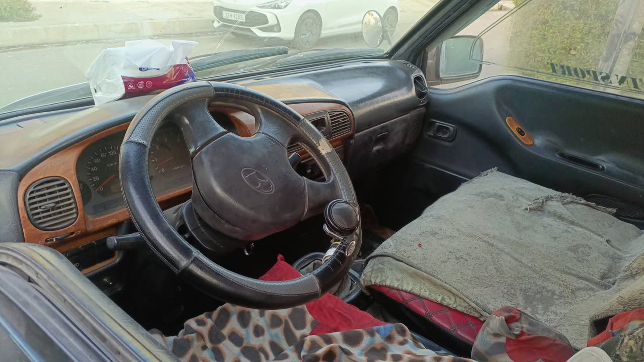 هونداي شرط التحويل والتوكيل رقم مسطرة انگليزي گير مكينه وشواصي مصبوغة حزام باتري جديد تواير سلف دينمو كهربائيات كلها شغاله المكان باربيل حاليا كلك خبات حصة گاز بيها سنوية باقيلها سنه وشهرين تسقط 
السعر ٤٤ وبيها مجال بسيط
للتواصل
*********** وتساب
***********
