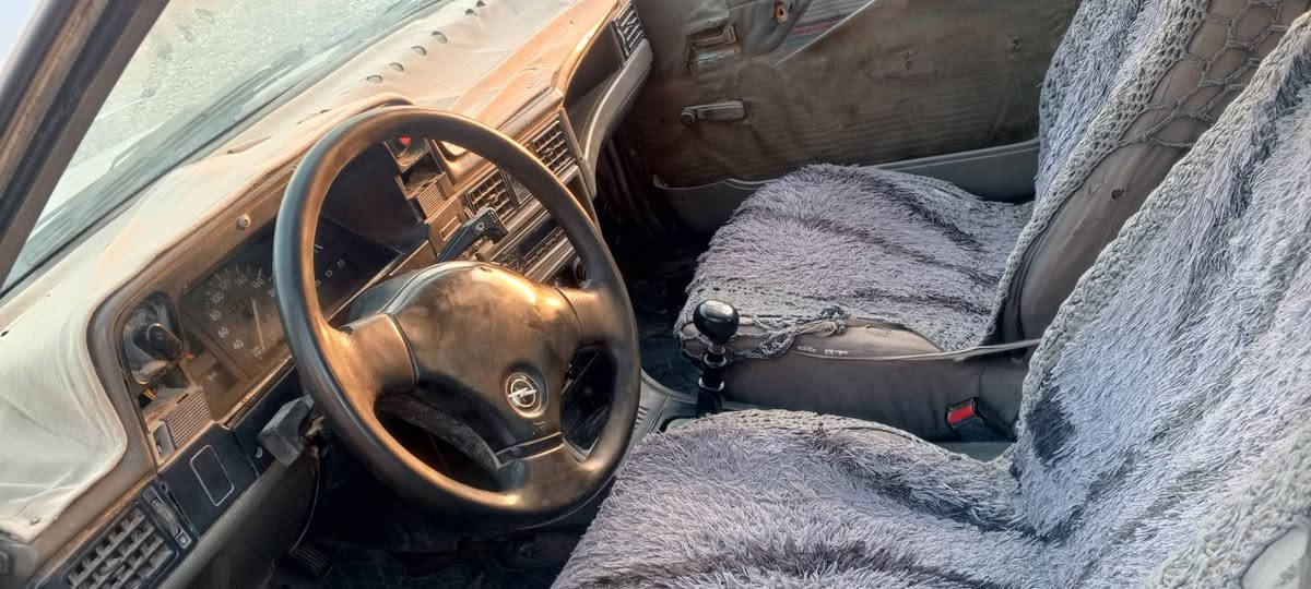 كاديت • كير شرط • محرك نص عمر