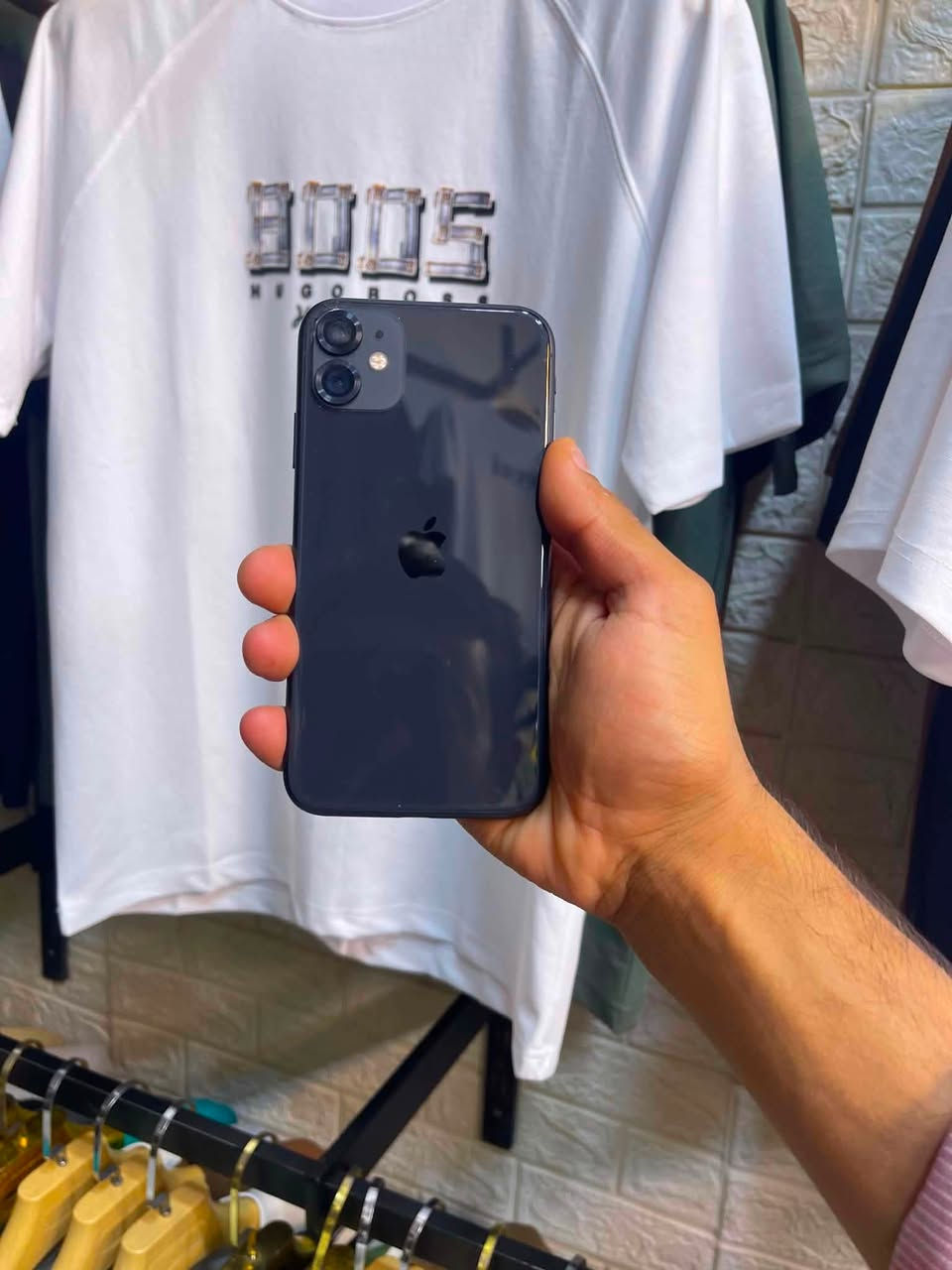 📱 للبيع ايفون 11 
اللون: اسود ملكي 🖤
الذاكرة: 128GB
البطارية: 100% مرفوعة
الحالة: جهاز مكفول حلو ونظيف 100%
بدون اي ملاحظة - استعمال خفيف

الكاميرا: دبل تصوير احترافي 📸

المكان: الناصرية_الرفاعي 
للاستفسار: *********** واتساب او اتصال.
