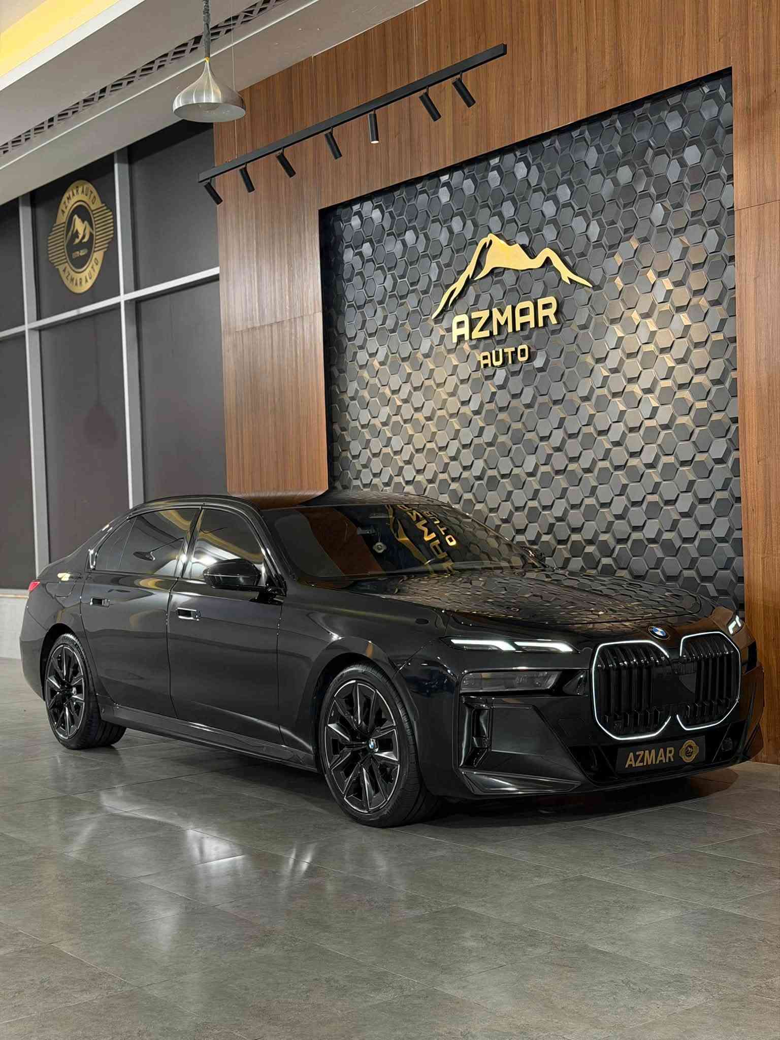 الكرستالة💎
BMW 740i individual ⚜️
شاشة السكف + ابواب رولز + سكف رولز
‎موديل : 2024
كلين تايتل🔥
لون اسود و داخل قرميدي 🔥
ماشية : 30 الف فقط

مواصفات السيارة فول الفول  
شاشة السكف theater screen
ابواب رولز ( كهرباء)
سكف رولز (sky lounge)
جكات
سماعات Bowers & wilkins
داتاشو
ناضور بيها
‎تشغيل عن بعد
رادار امامي و خلفي
اوتو بارك
٥ كامرات
صندوك شفط
انارة كرستالة متعددة الالوان
كشنات جلد 
كشنات تدفئة
ستيرن هيتر
كشنات كهربائي
كشنات ميموري
ويالة M بلادية
ستيرن M بلادية
شاشة بالابواب الخلفية(تحكم مواصفات السيارة)
تصاميم (My mode) تبديل الاوضاع
اوتو هولد
تحكمات كامل الستيرن
تغير اشكال الكيج

مواصفاتها متخلص و بعد هواية متنذكر

السعر : 870$ ورقة

للاستفسار : ***********

العنوان : السليمانية المعارض الجديدة شركة ازمر اوتو معرض رقم ٣٤
