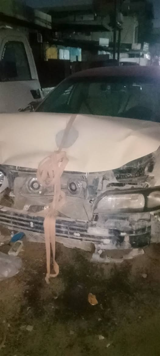 فالفو 2008 سياره كير مكينه تاير مكفولات داخل نضيف تبريد وحادثهه هذا رادلهه بس بنيد وراديتر ودعاميه مبيهه شيء  سياره شغاله كهربايات كلهه شغاله لبيع او مراوس  ***********

