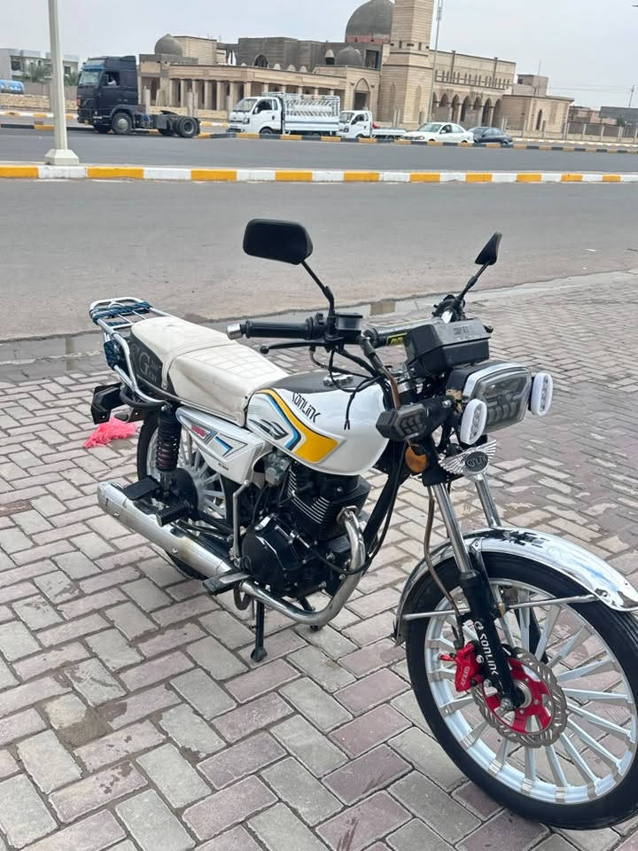 دراجة ٢٤ • شكل ٢٥ • ٢٠٠سي سي
