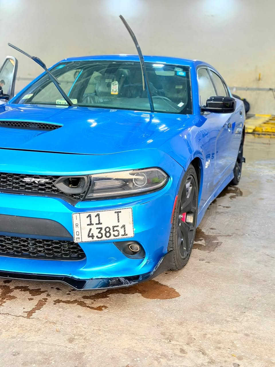 سلام عليكم 
جارجر ٢٠١٦ هيمي لون بحري اصل ٥٧٠٠ ار تي 
سياره داخله كلين بل العراق بيهه قطعتين كلير بدون دواخل 
فول مواصفات عده لفتحه 
كير مكينه كفاله جاهزه تخم تاير 
السعر ١٦٥ وبيهه مجال 
النعوان بغداد الحسينيه 
***********
