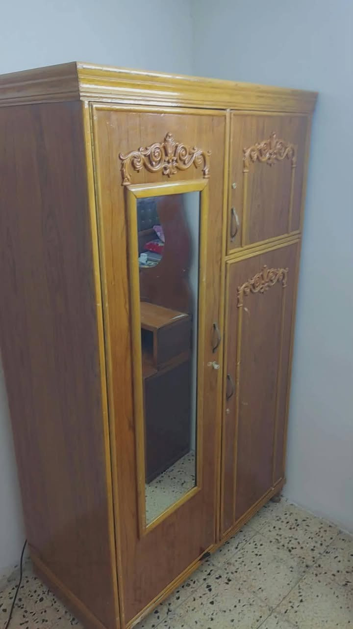 للبيع

نص مكتوب في الصور:
- ٢٬٥٠٨ ٦٥ ٢٢ ابوخالد *********** بيع وشراء جميع الاغراض saad joad - سعد جواد كاونترات مستعمله -ميوزة طعام صاج-وستيل للمطاعم-بوفيات-كنا... المزيد إضافة تعليق...