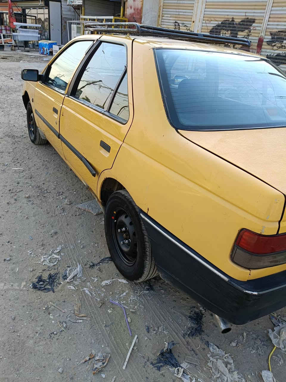 سلام عليكم
بيجو روى موديل 2009 كير محرك لا تبخير ولا تنقيص 

رقم بغداد جديد نكليزي باسمي تحويل ثاني يوم دوس وهلال هس معمرهن العنوان بغداد مدينه الصدر 
السعر 25 ورقه وبيه مجال 

***********
