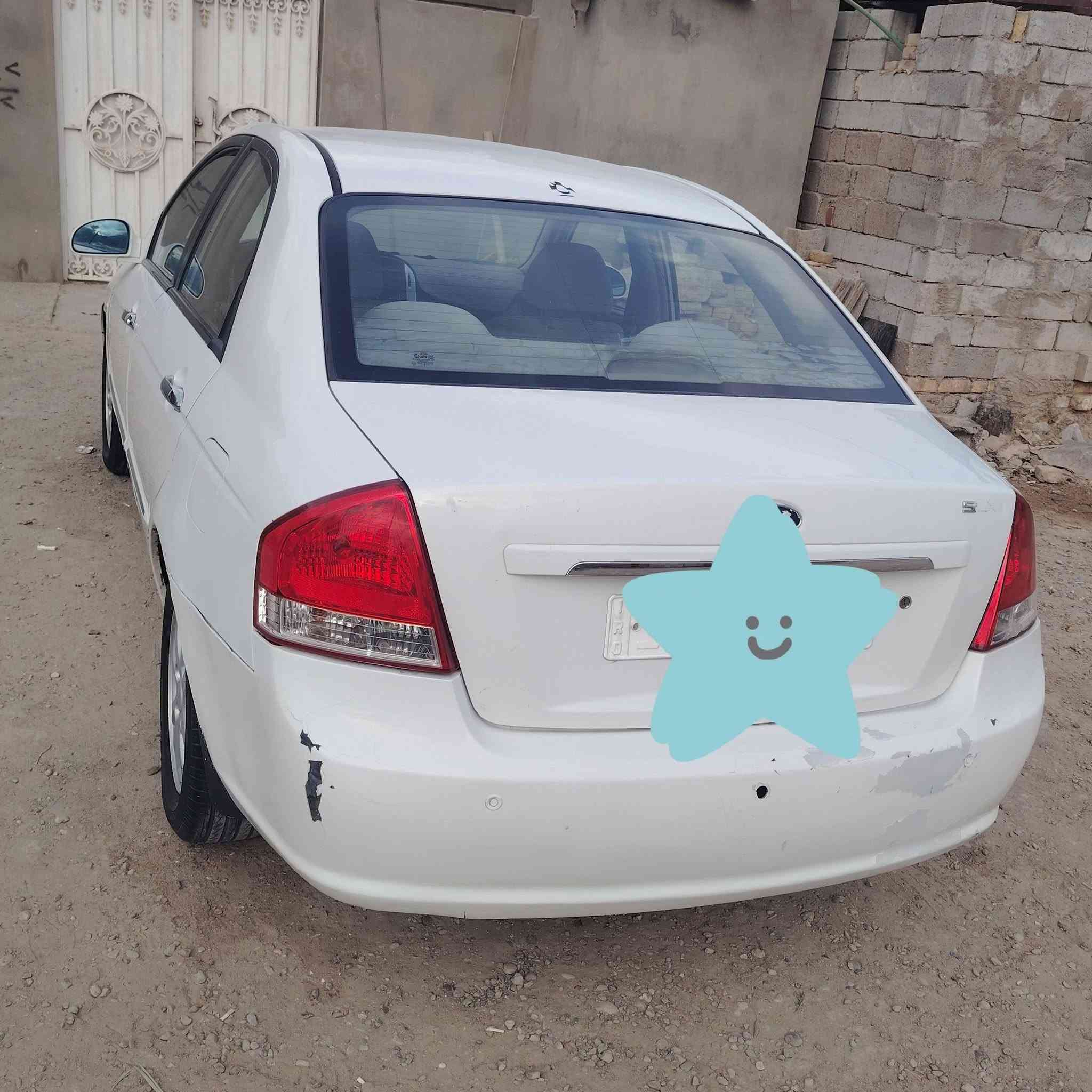 السلام عليكم سيراتو للبيع موديل ٢٠٠٧
السياره مكفوله من الظربه والتبديل كير ومكينه خير من الله تخم تاير جديد
حداديه ١٠٠/١٠٠ +كهربائيات
سنتر لوك شغال
بيه فقط تلكيط اخياس بالدواير
السعر ٧٦ وبيه مجال 
للاستفسار أكثر ***********

