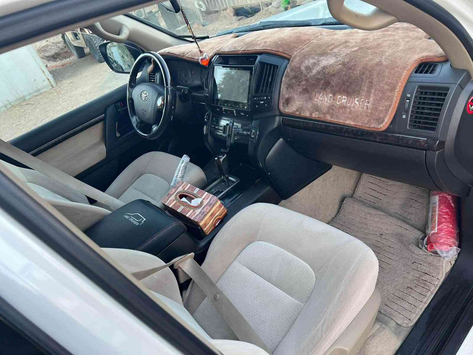 لاندكروز • GXR • ٢٠٠٩