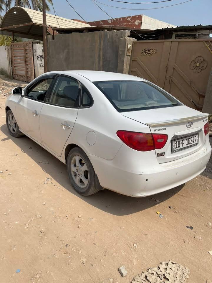 النترا موديل 2011 محرك 1600 كير ومحرك كفاله تبريد ثلج رقم بابل إنكليزي باسمي بيها باب وجاملغ صبغ السعر 98 وبيها مجال *********** مكان ديوانيه المركز

