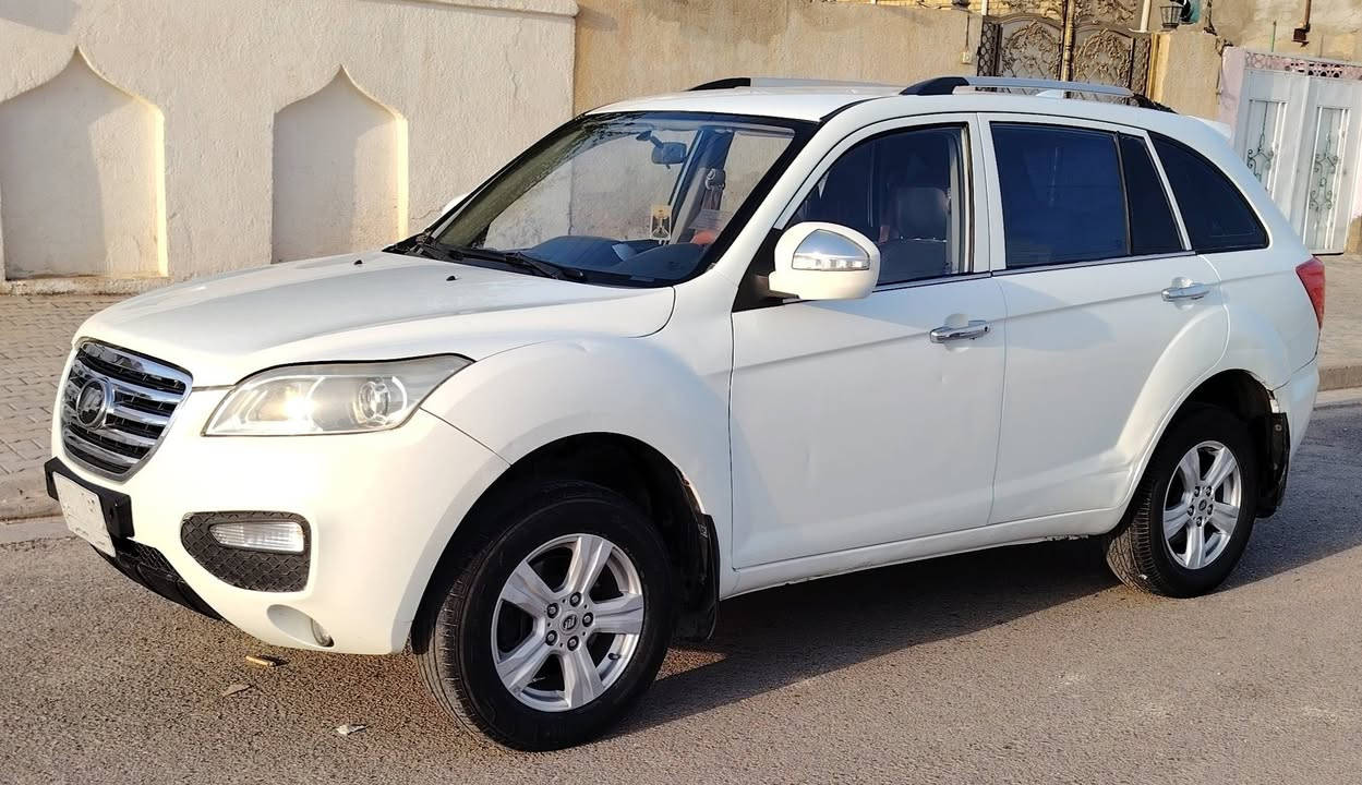 السلام عليكم
للبيع ليفان x60 2014  ميسان العماره ***********

