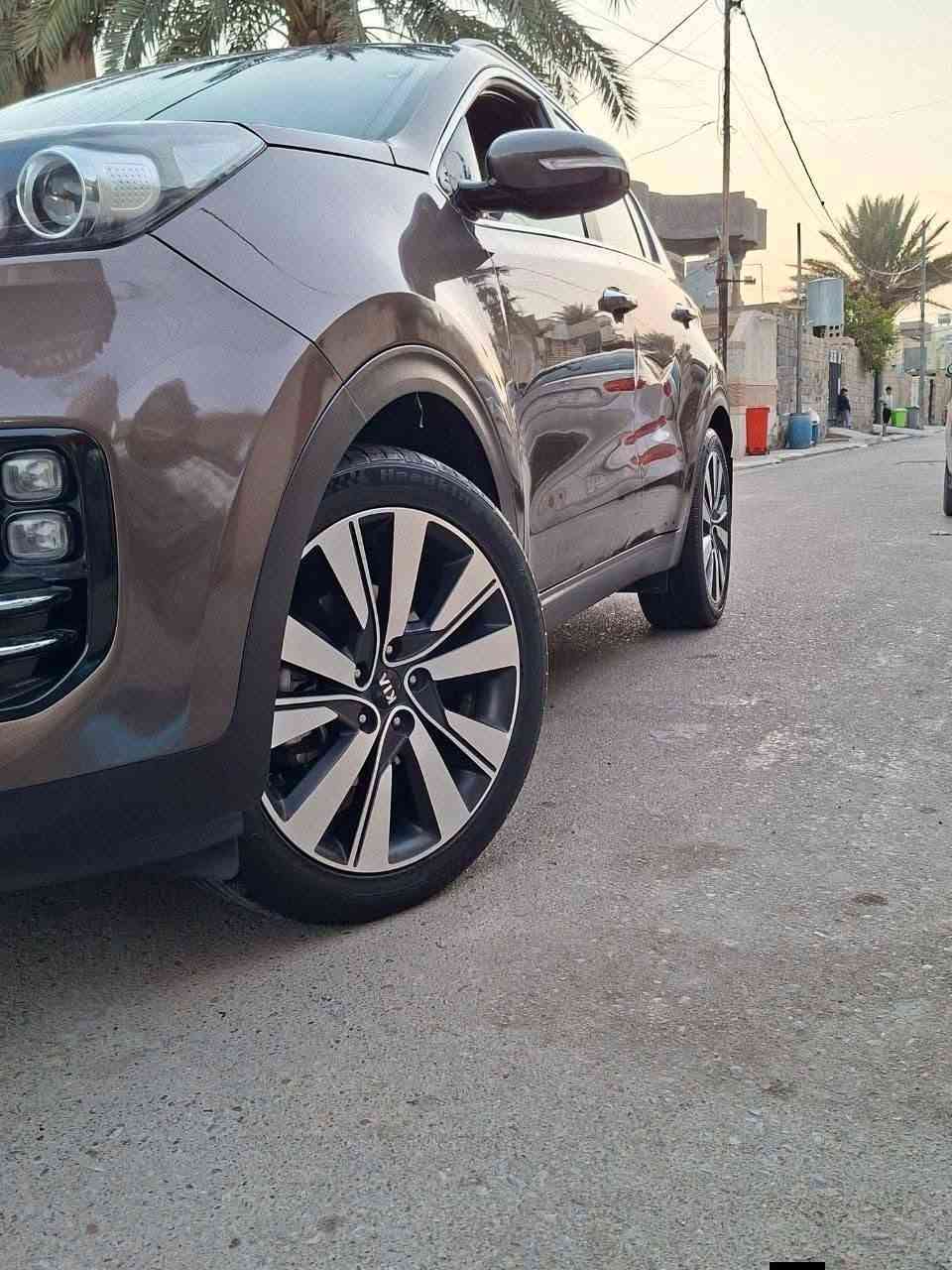 السلام عليكم سبورتج٢٠١٧خليجي فول مواصفات ١ع ١ مكينه كير كفاله سياره ع وضعيه شركه كفاله عامه شرط مانازل سياره باسمي تحويل مباشر تخم تاير حداديه مكينه وكير شرط كفاله سياره مكفوله من صبغ من ضربه مكينه٢٠٠٠ دوش  شرط وكاله سعر ١٦٥ بيه مجال كلش قليل واتس موجود مكان سياره ابوغريب خان ضاري ***********
