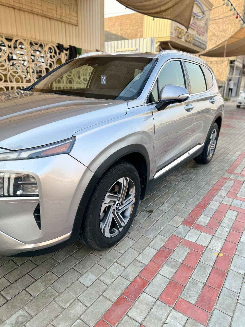 السلام عليكم سنتافيا مديل2021 وارد امريكي السياره كولش جديده يعني استخدام شخصي فقط
السعر ----(165$)وبيه مجال كولش بسيط
مواصفات 1-جنطه كهرباء
2-فول تحكم استيرن 
3- بردات جانبيه
4-رادار امامي رادار جانبي
5-ناقل حركه (كير)دكم
6-كامره خلفيه 
7-شاشه كبيره
8-كشنات كهرباء
9سعة محرك 2500GDI 
حادث السياره فقد بنيد مبدل وبار في الجامع الأيسر 
للأستفسار الأتصال على الرقم (***********)

