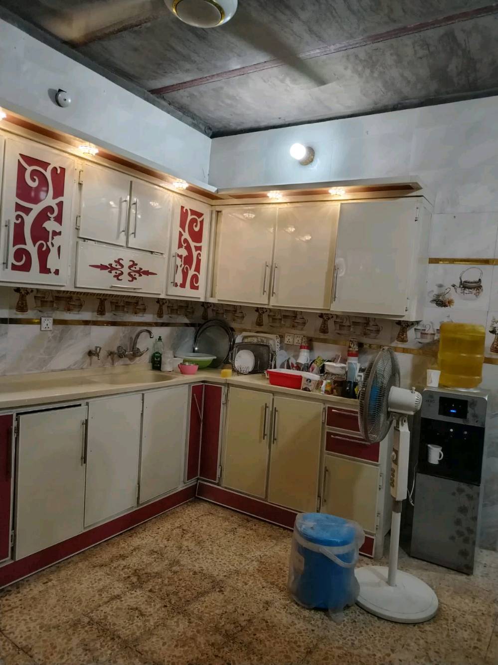 حي الصدر الثالث • ٢٠٠م • ٣ غرف