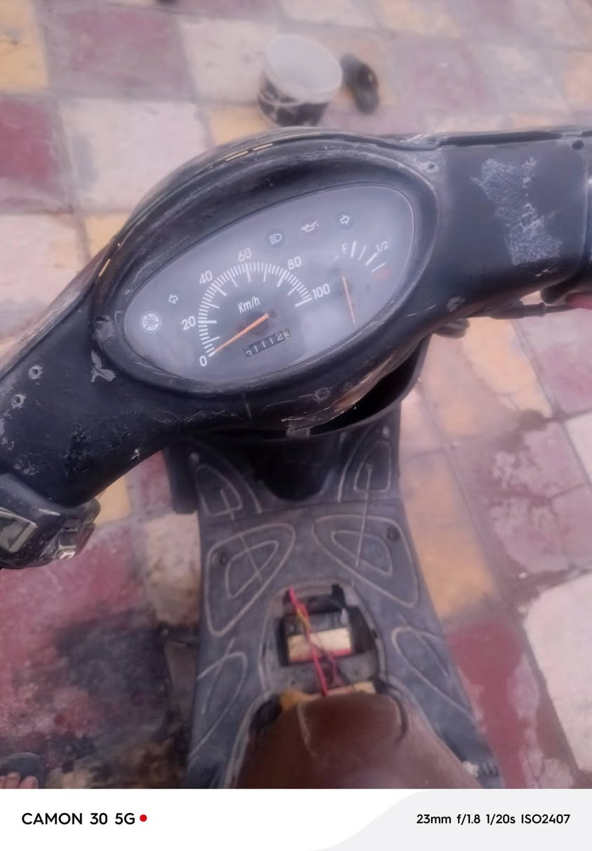 سلام عليكم اكزز كهربائياته كله شغاله سلف تشتغل بس طفت عوزه بوشه وبستم سعر مناسب 110 ناصريه مركز*********** بس بوشه وبستم
