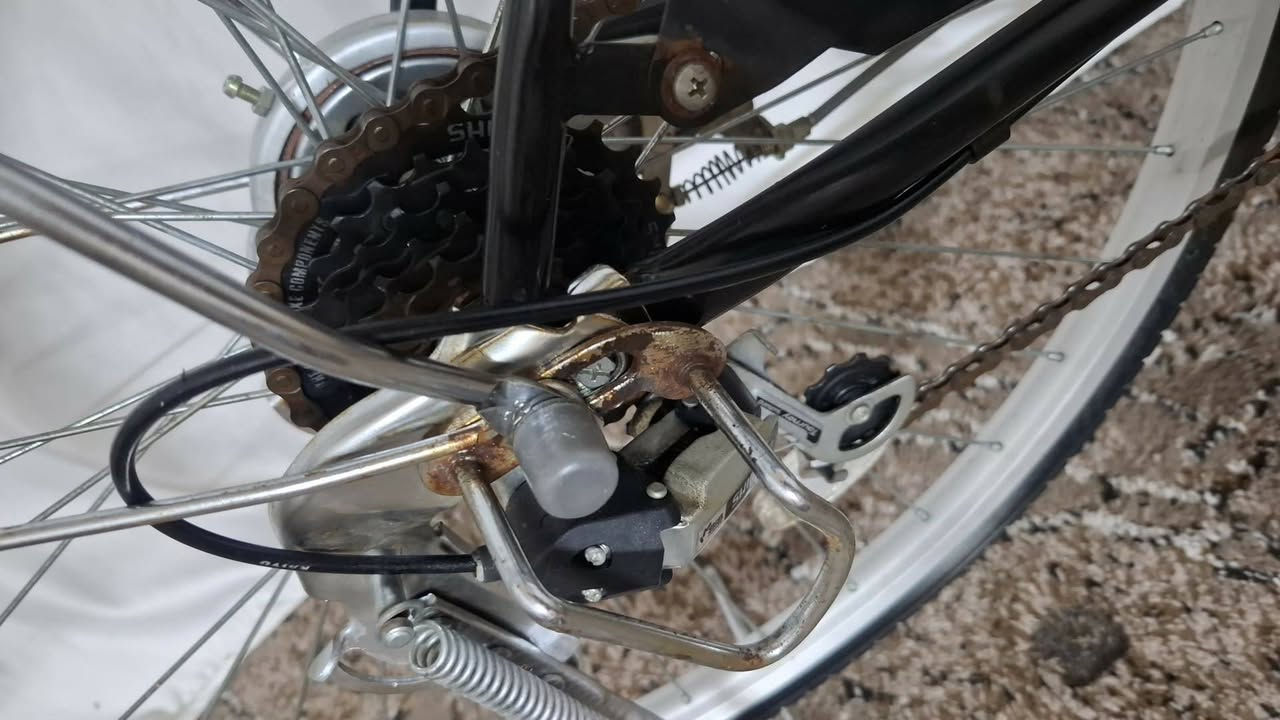 دراجة يابانية بالة – Super Original 🚲
​إذا كنت تبحث عن الجودة الحقيقية والمتانة العالية، فهذا هو الخيار الأفضل!
​النوع: سوبر (Super Original) – بالة ياباني أصلية
​الحجم: 26
​الموديل: 2017
​نظام السرعات: 6 غيارات تعمل بكفاءة وبدون أي مشاكل
​القفل: قفل مركزي (Central Lock) 🔒
​الحالة: نظيفة جداً، جاهزة للاستخدام 100% ولا تحتاج لأي مصاريف
​📍 الموقع: أربيل
📞 للتواصل: ***********

