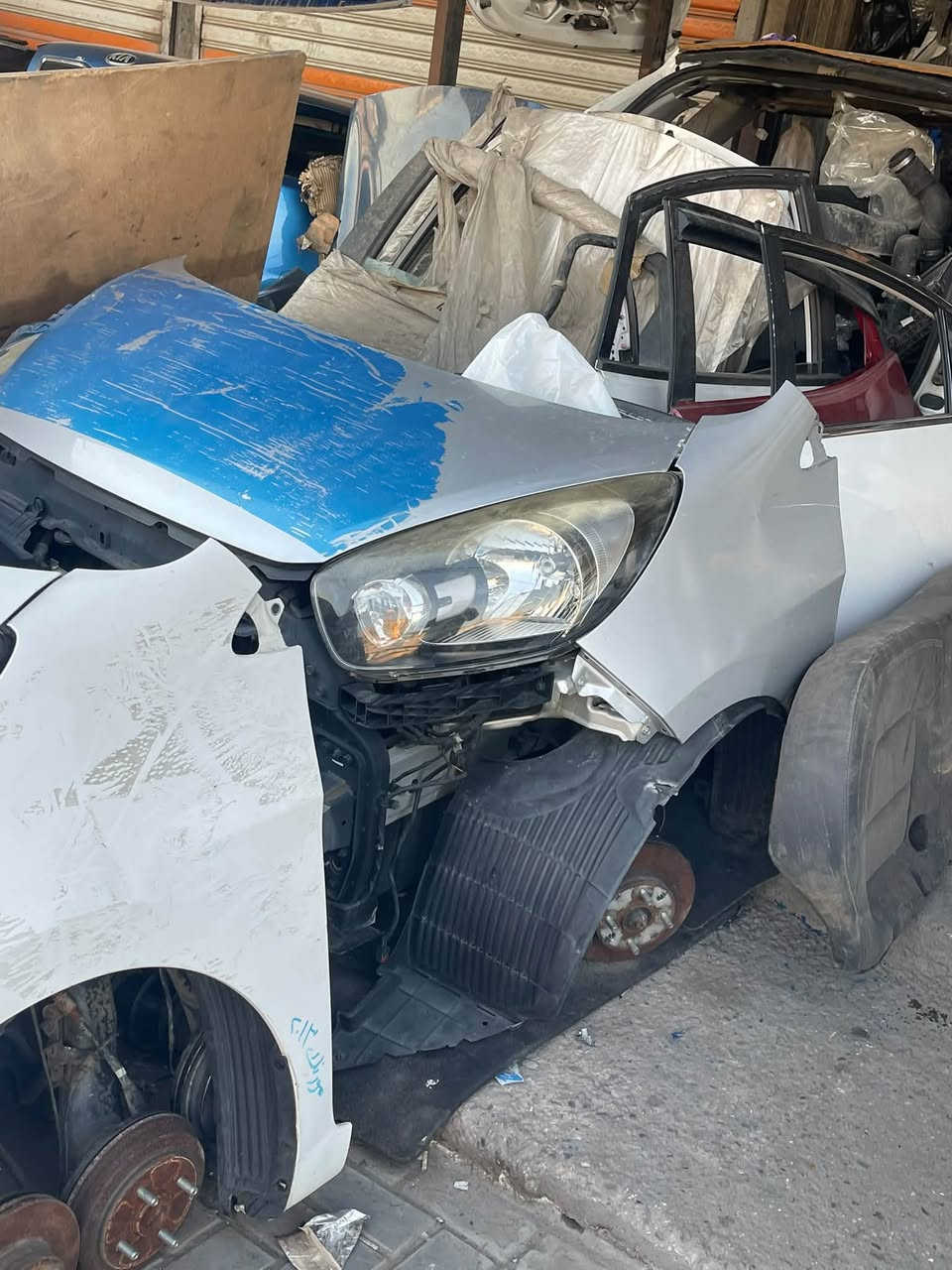 محلات المصطفى للادوات الاحتياطيه
العنوان بغداد الطالبيه 
رقم الهاتف ***********
