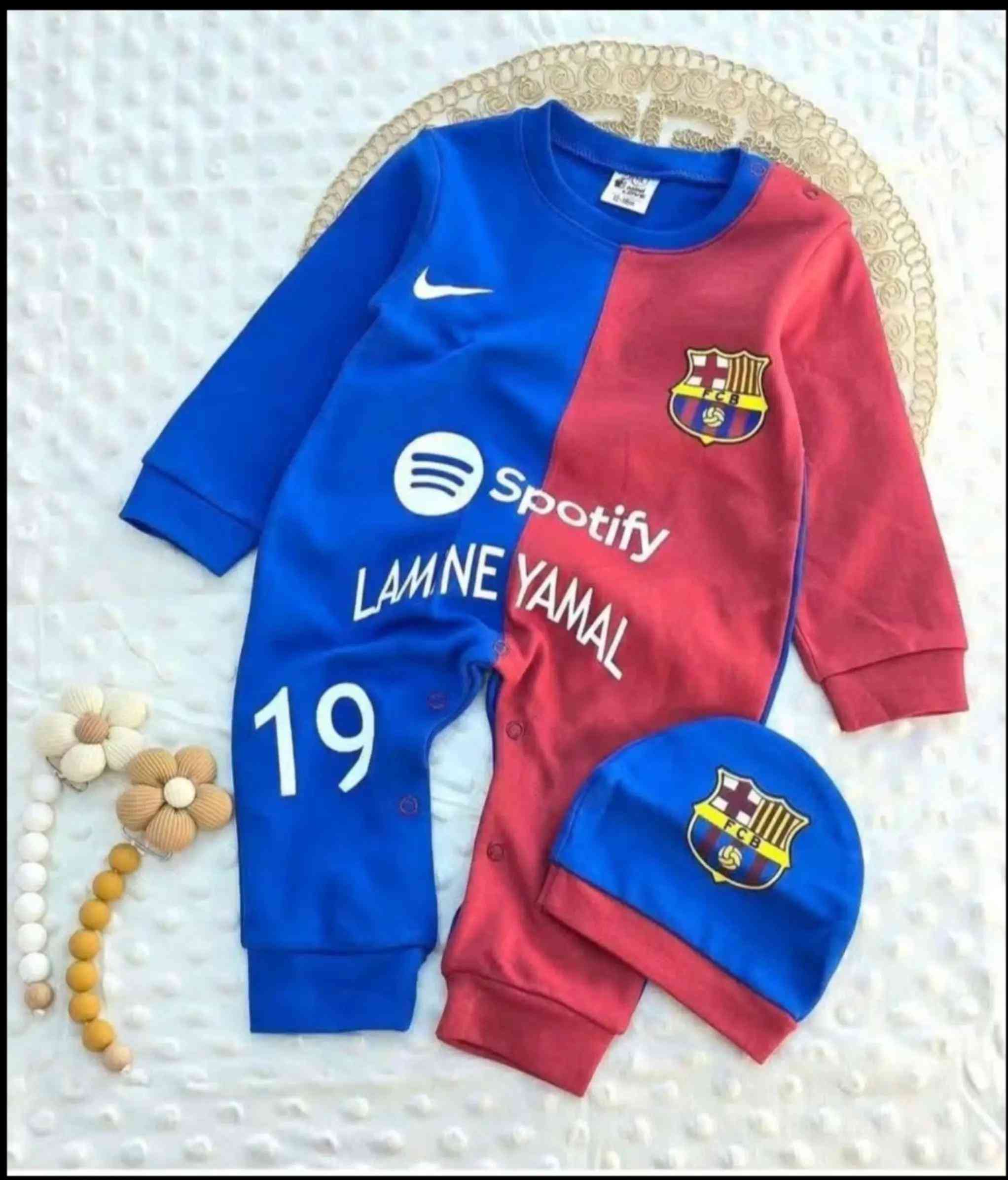 ⚽🔥 لعشّاق برشلونه وريال مدريد… هذا الأوفر إلكم! 🔥⚽ 👶✨ أوفرات أطفال حلوة ومرتبة 🔵🔴 برشلونه ❤️💙 ⚪💜 ريال مدريد 🤍💜 📏 القياسات: من 3 أشهر إلى سنة 👶 😍 موديلات تجنن للصغار وتشجع فريقك من عمر مبكر! 📲 للحجز فقط واتساب: *********** 📍 الموصل – حي سومر مقابل أعراس راما 🚚 يوجد خدمة توصيل لجميع محافظات العراق 🇮🇶 #البسه_الكرم_للاطفال #برشلونة #ريال_مدريد #اوفرات_اطفال #ملابس_اطفال 
