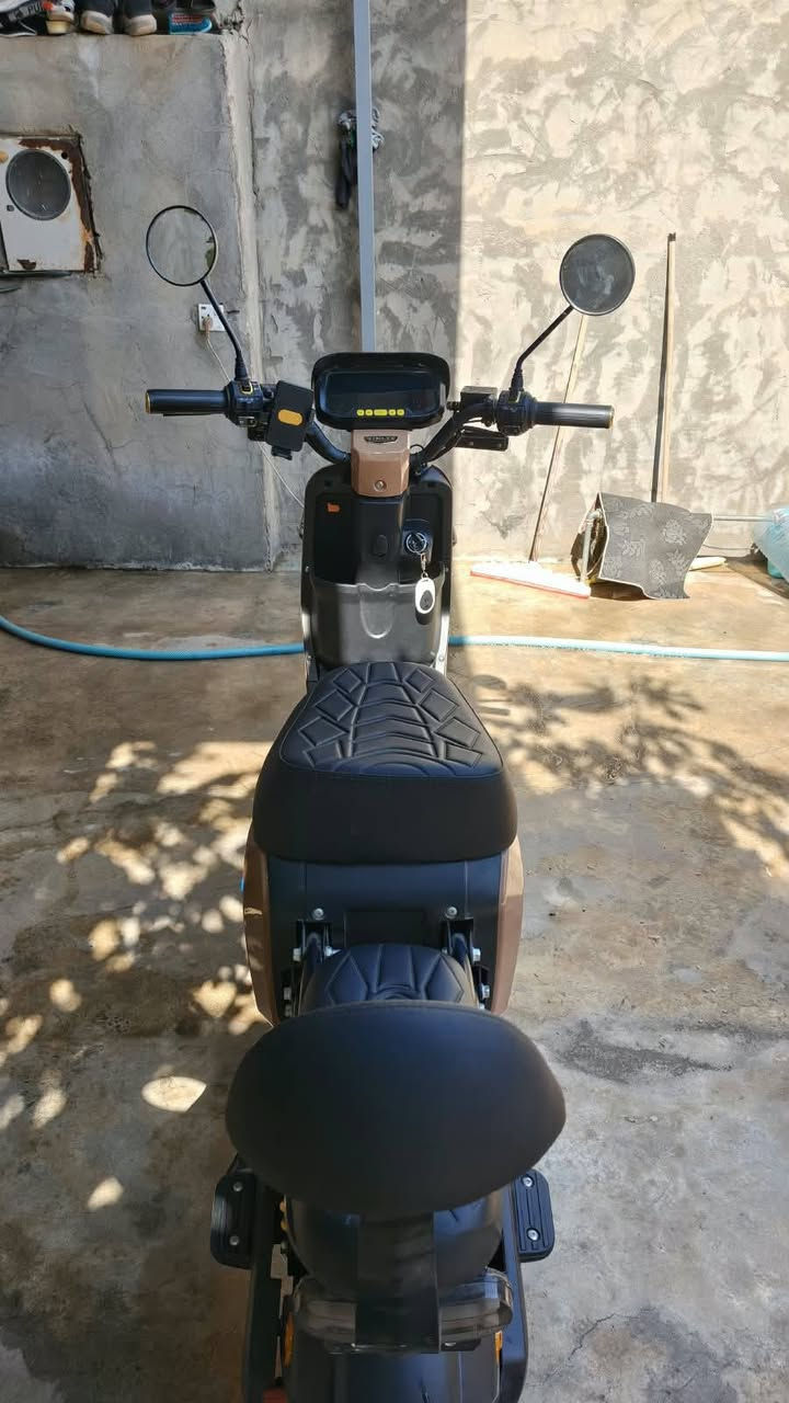 السلام علیکم دراجه شحن r9 للبيع مستعمل قليل السعر 550 وبي مجال
للتواصل والاستفسار رقم الهاتف:***********
                                            ***********
